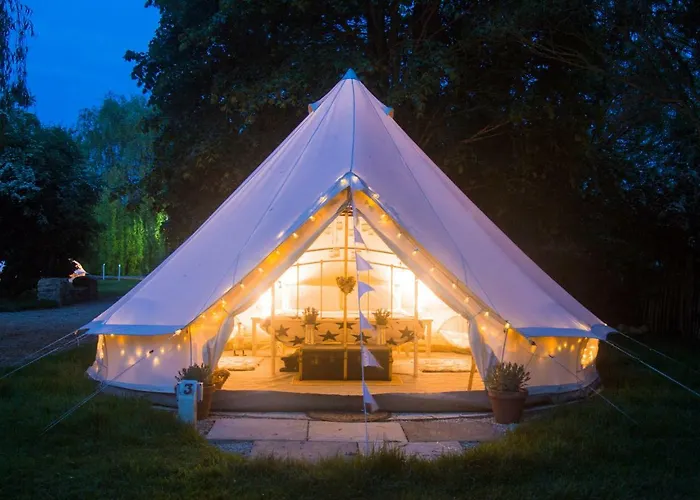 Oxford Riverside Glamping