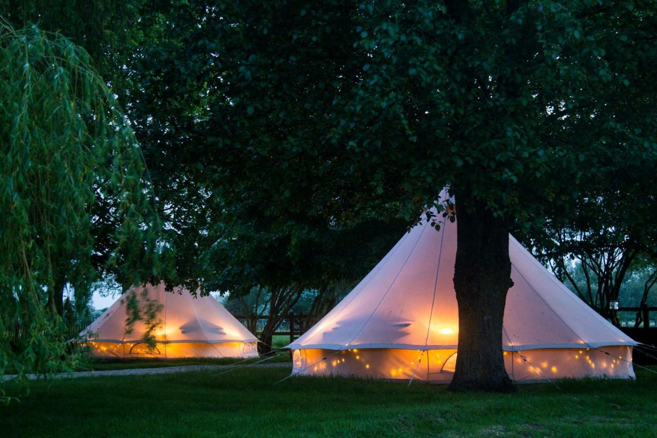 Riverside Glamping *